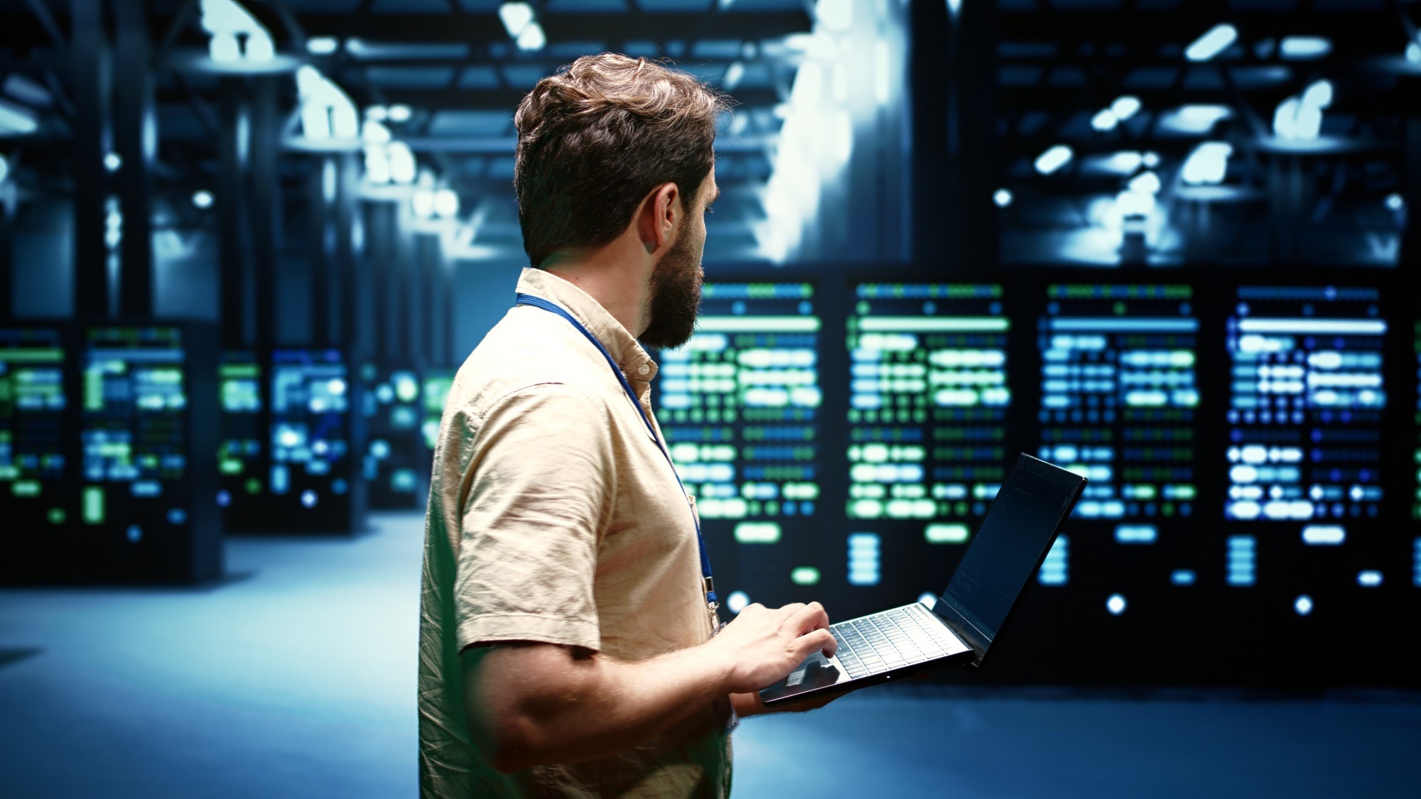 Administrator checking server event logs